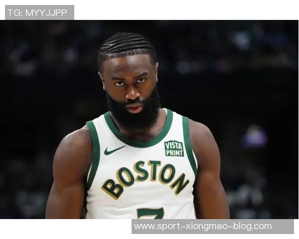 杰伦布朗中距离投篮表现惊艳全联盟命中率高达532引发热议