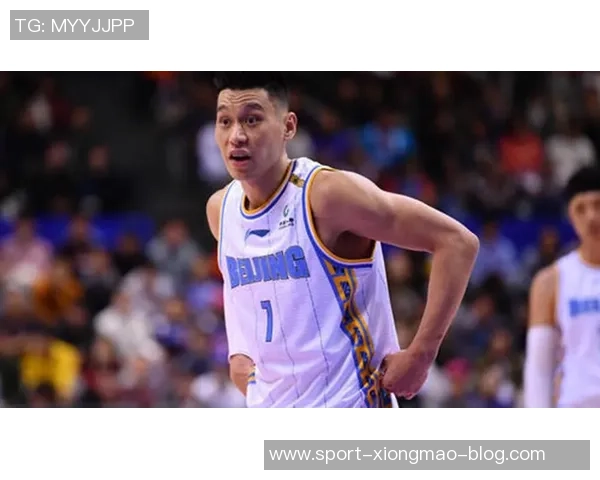 字母哥澄清与巴萨和大巴黎会面传闻坚持训练不受影响